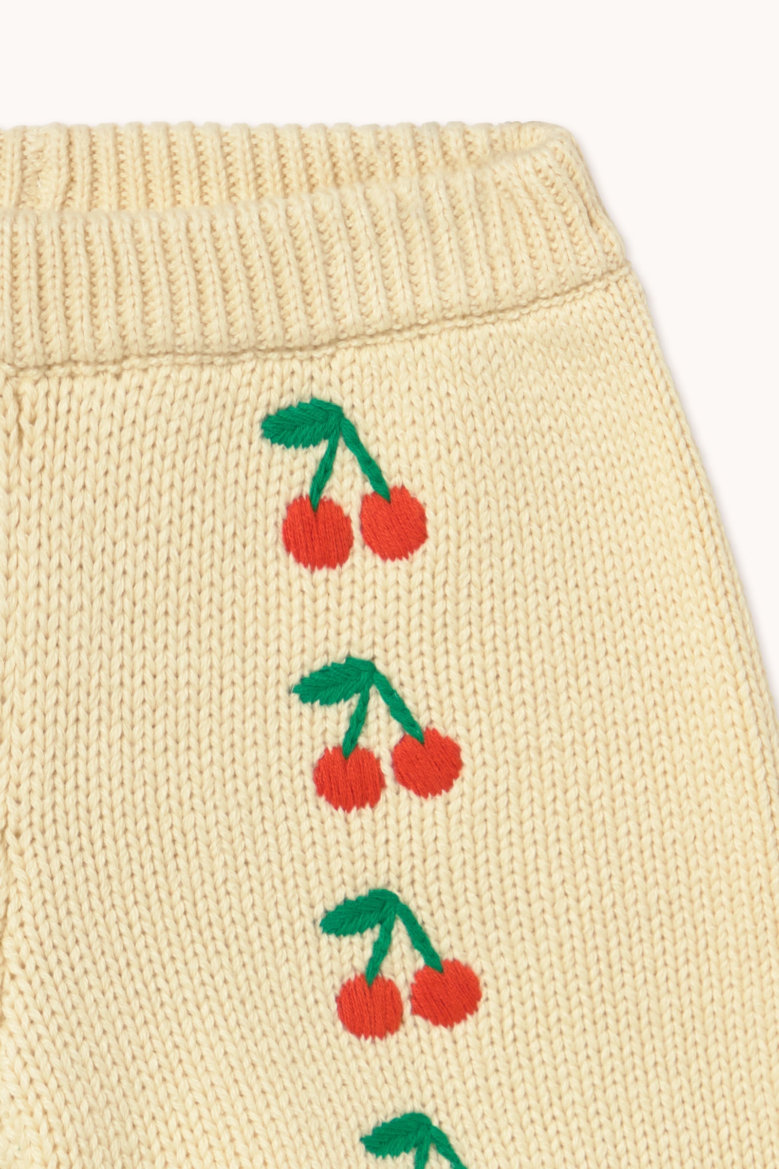 MINI CHERRIES KNITTED SHORTS