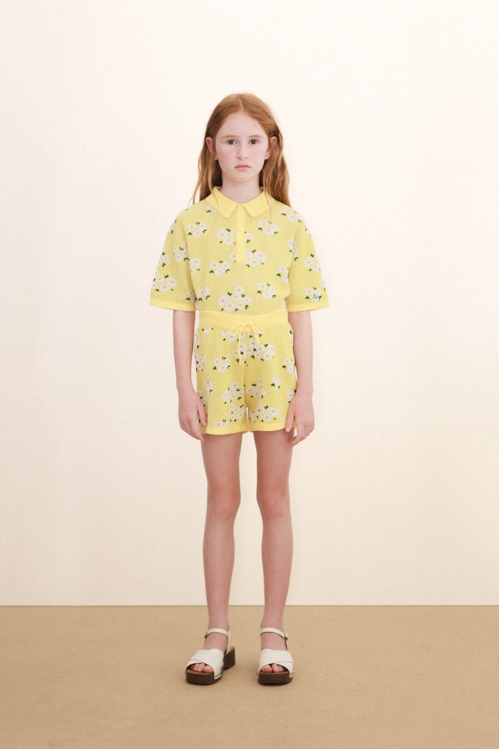 BLOSSOMS SWEATER