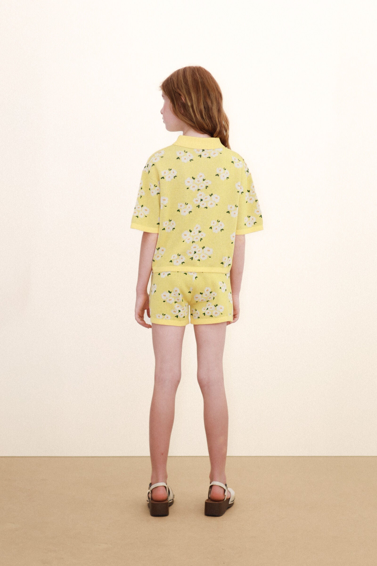 BLOSSOMS SWEATER
