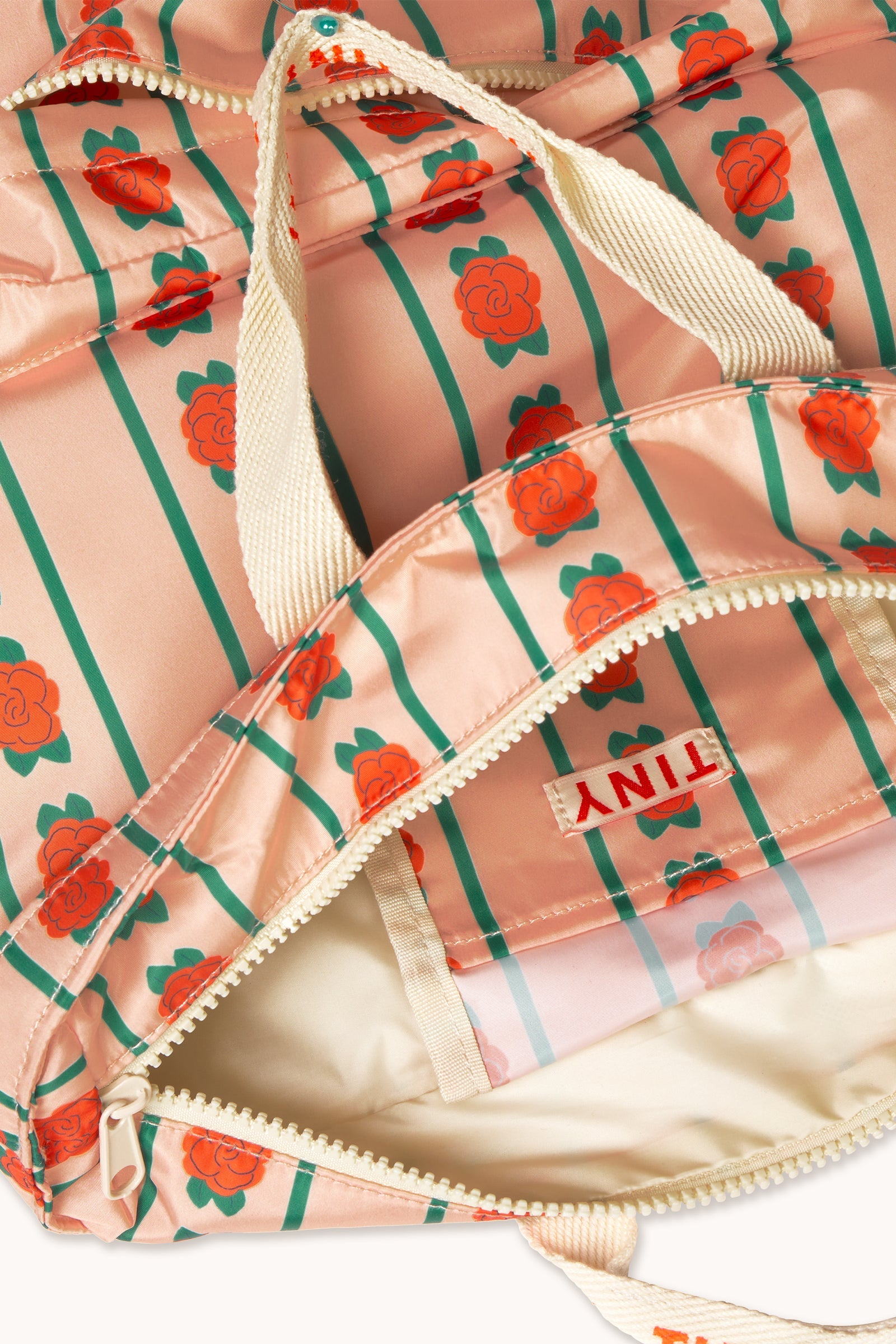 ROSE PATTERN TOTEPACK