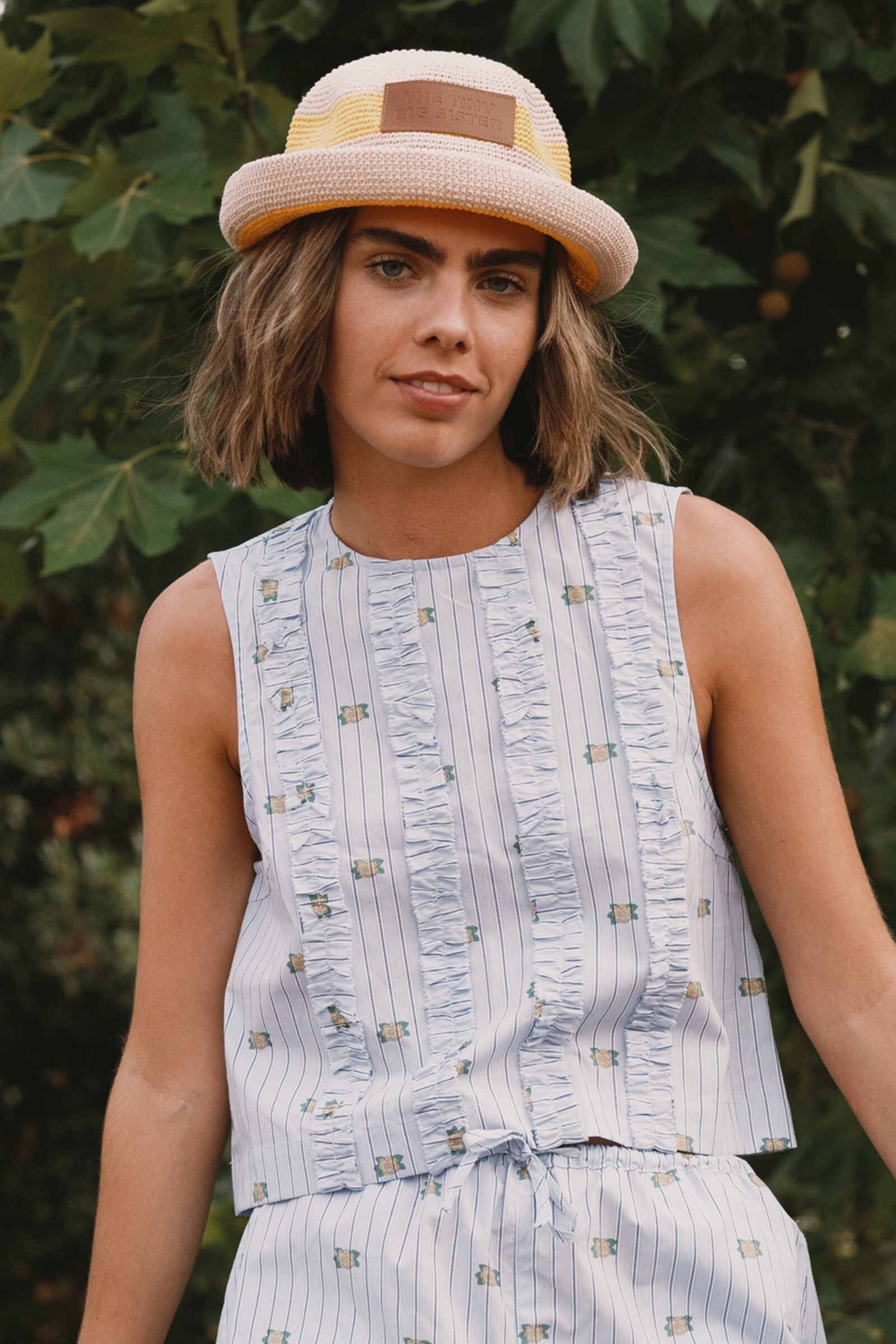 MINI FLOWERS STRIPED FRILLS TOP