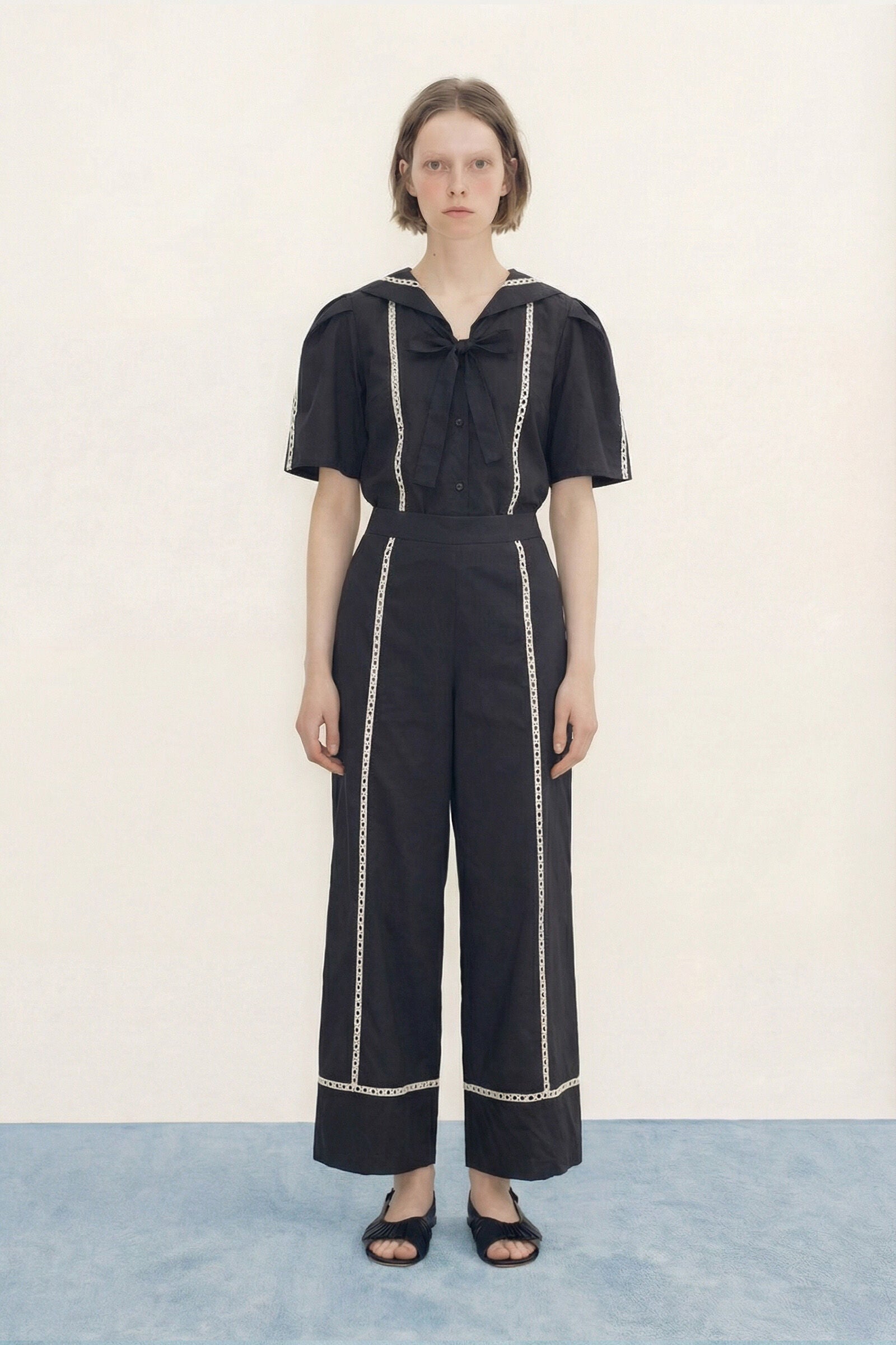 SAILOR NECK BLOUSE