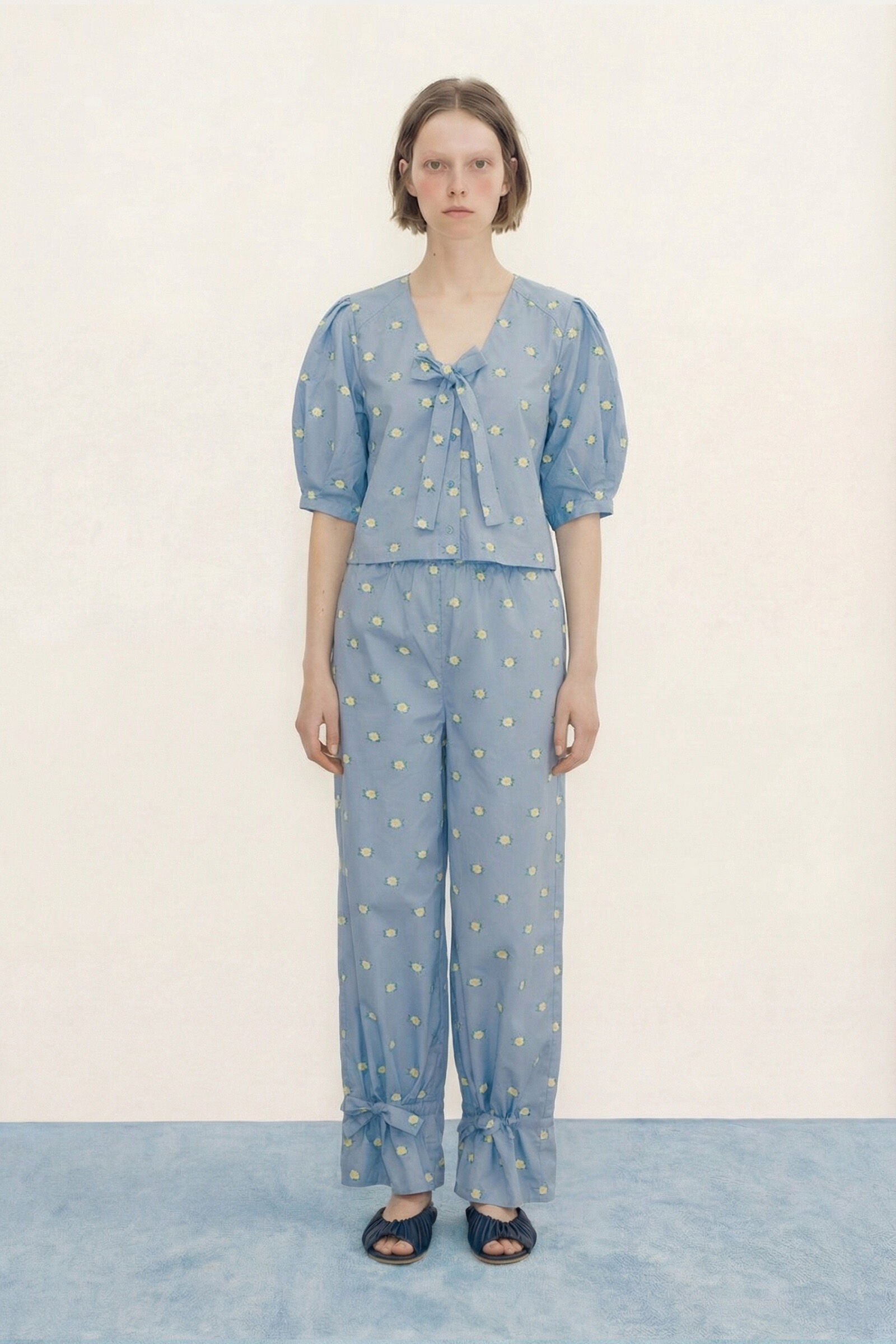 FLOWERS FRILL PANT