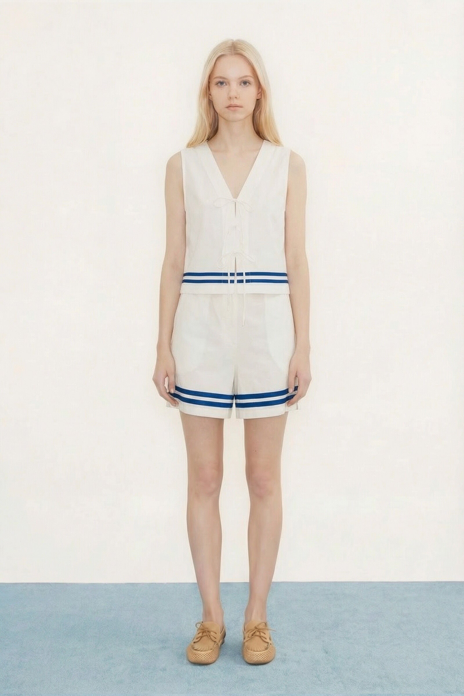 STRIPES ELASTICATED SHORTS