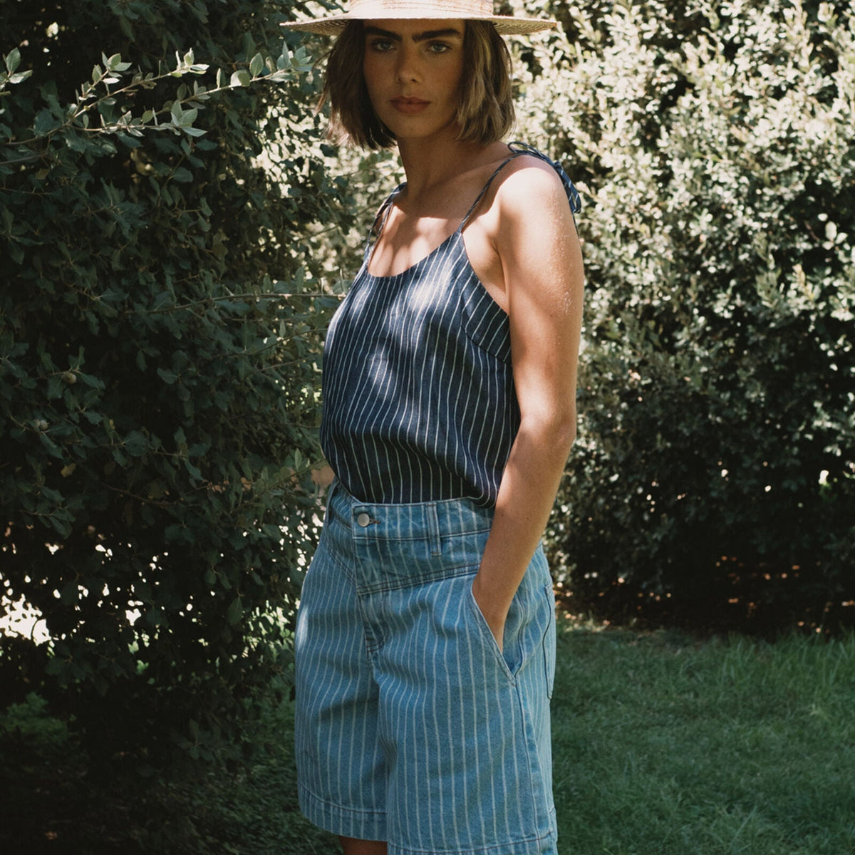STRIPED STRAPS TOP