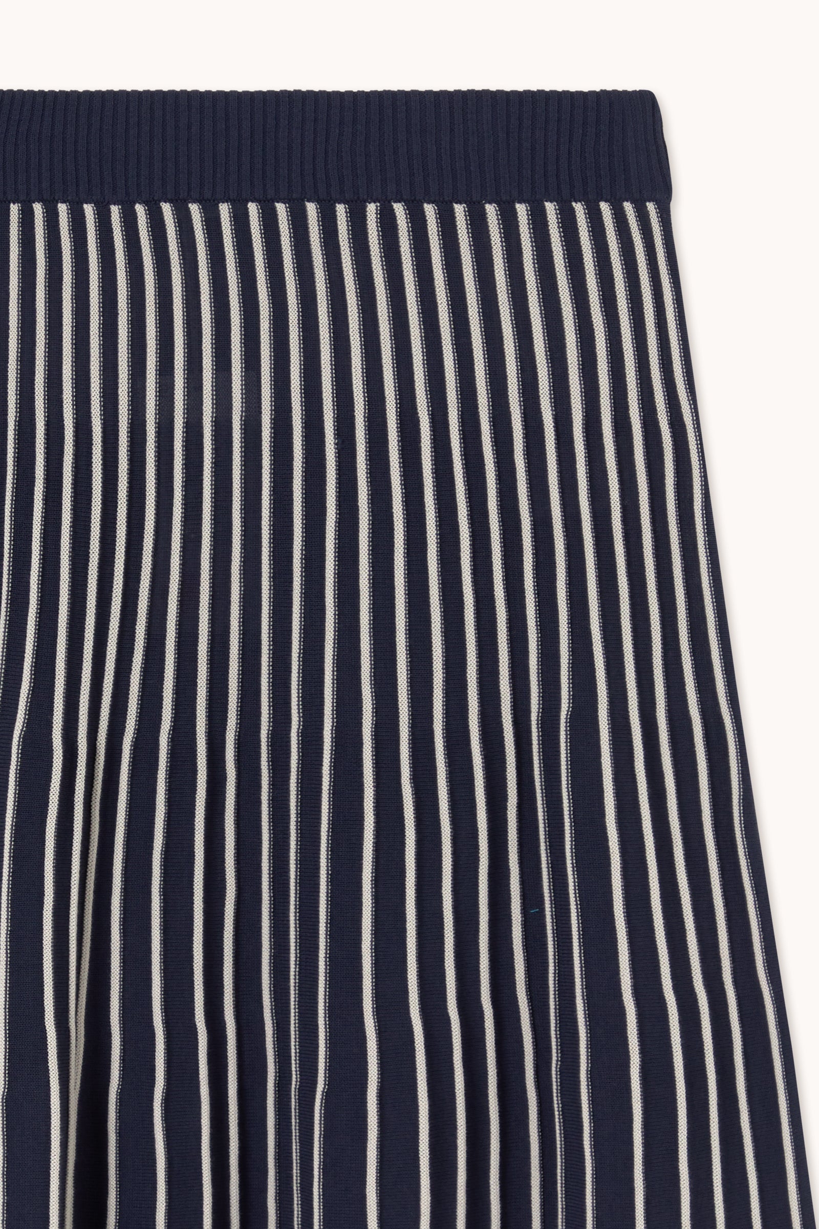 CONTRAST SKIRT
