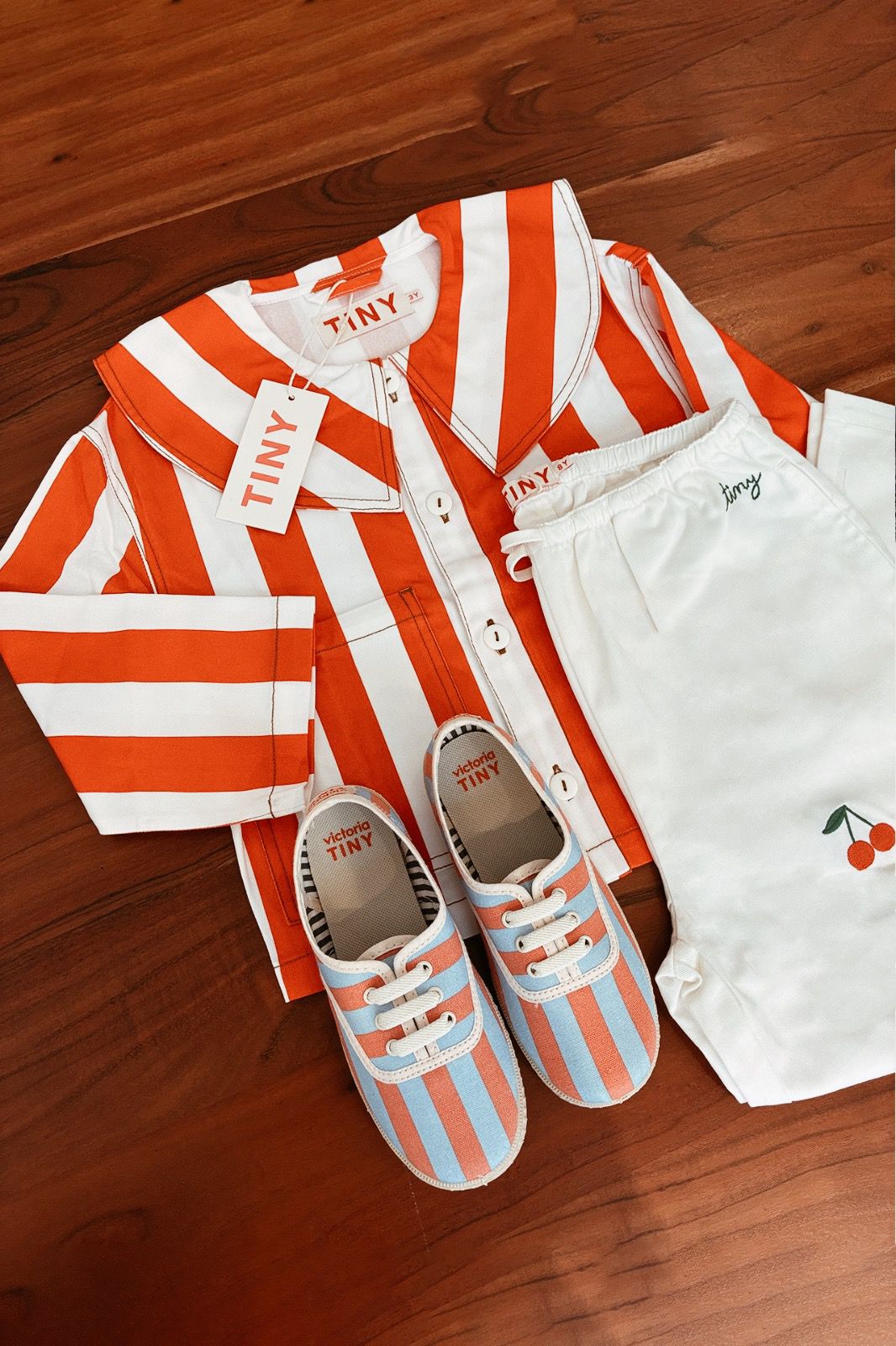 TINY X VICTORIA STRIPED KIDS SNEAKERS