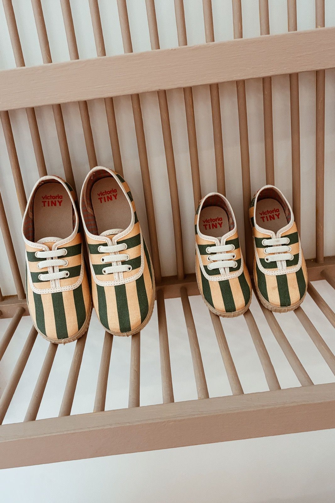 TINY X VICTORIA STRIPED ADULT SNEAKERS